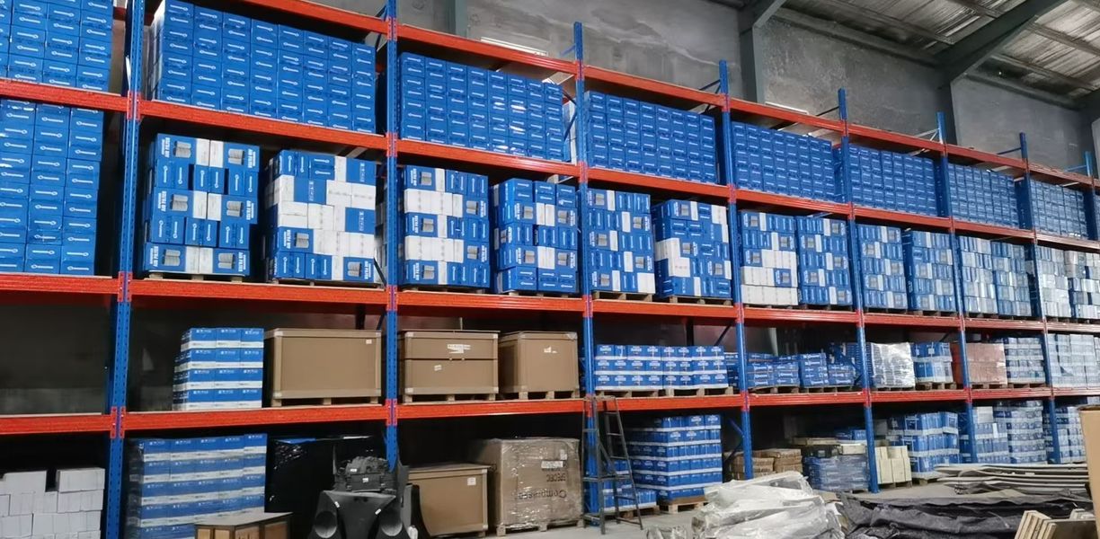 JINAN HOWOSTAR AUTO PARTS CO.,LTD производственная линия завода